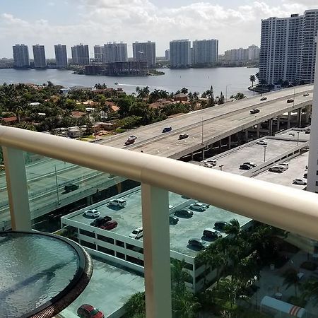 Penthouse Ocean Reserve Miami Beach Exterior photo