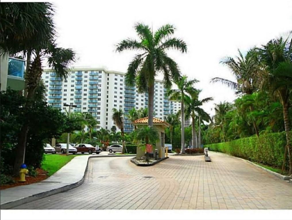 Penthouse Ocean Reserve Miami Beach Exterior photo