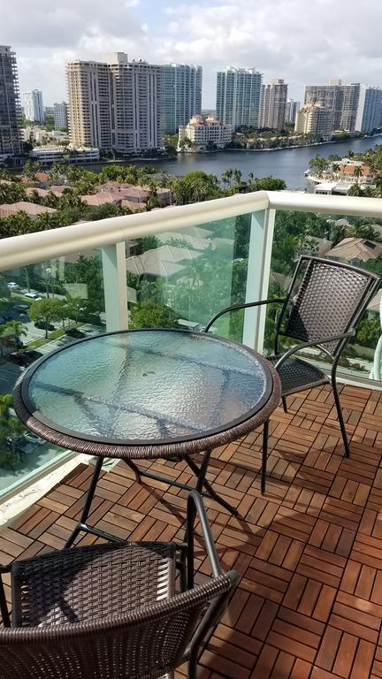 Penthouse Ocean Reserve Miami Beach Exterior photo